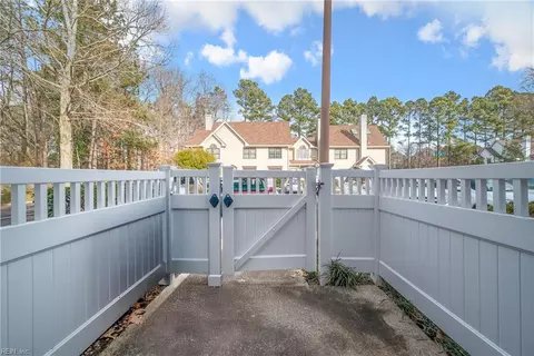 27 Tamarisk Quay Quay #E, Hampton, VA 23666 photo 24