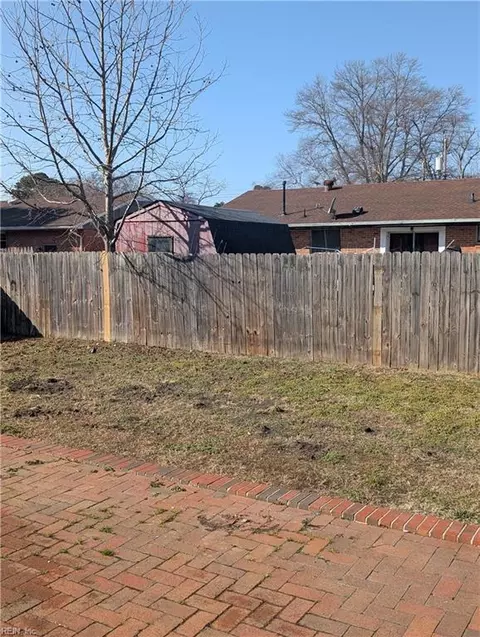 Exterior - 8325 Mona Ave, Norfolk, VA 23518 photo 2 of 3