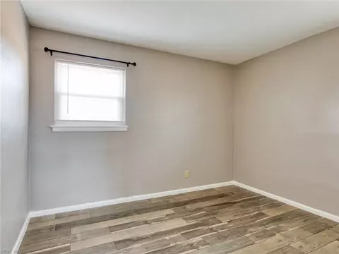 Bedroom - 3929 Ahoy Dr, Chesapeake, VA 23321 photo 6 of 7