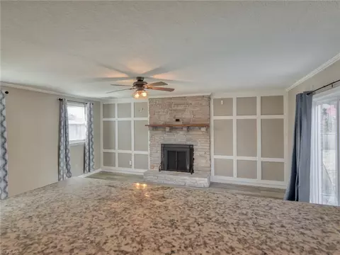 Living - 3929 Ahoy Dr, Chesapeake, VA 23321 photo 8 of 10