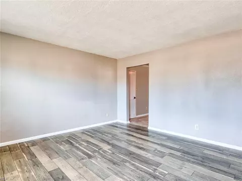 Living - 3929 Ahoy Dr, Chesapeake, VA 23321 photo 10 of 10