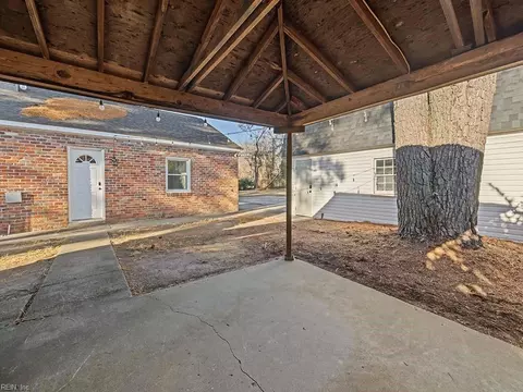 92 Tide Mill Ln, Hampton, VA 23666 photo 41