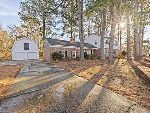 92 Tide Mill Ln, Hampton, VA 23666
