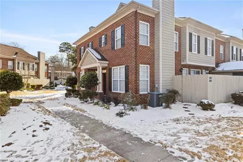 1128 Gamston Ln, Virginia Beach, VA 23455
