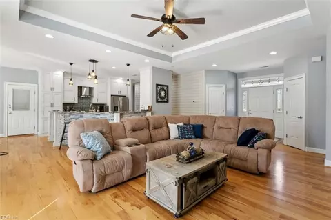 4998 Hickory Fork Rd, Gloucester, VA 23061 photo 8