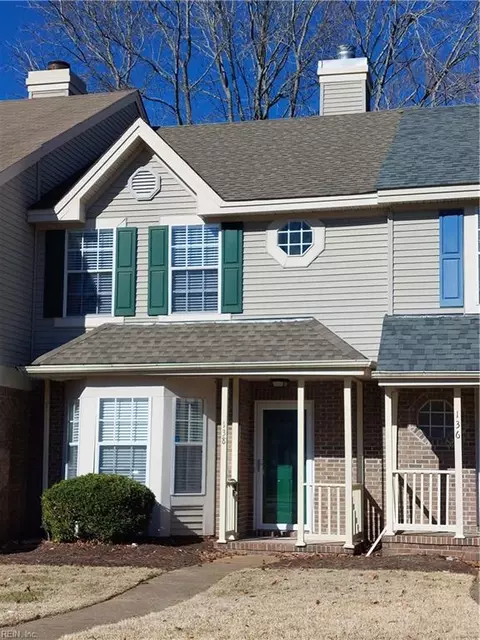 138 Corwin Cir, Hampton, VA 23666 photo 2