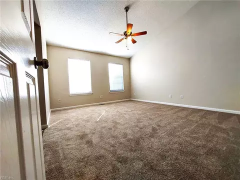 138 Corwin Cir, Hampton, VA 23666 photo 21