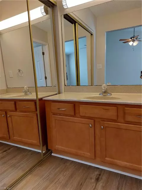 138 Corwin Cir, Hampton, VA 23666 photo 23