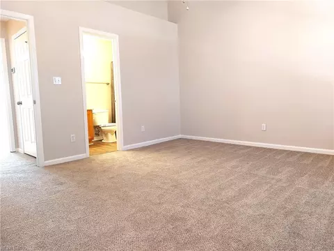 138 Corwin Cir, Hampton, VA 23666 photo 17
