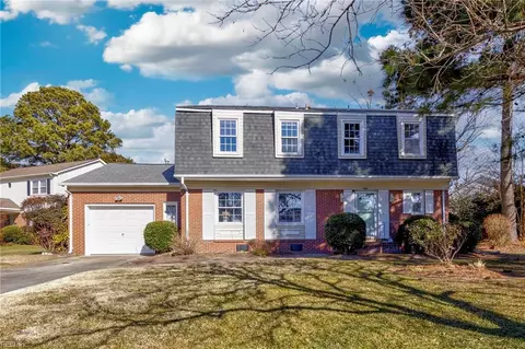 1300 Martine Ct, Virginia Beach, VA 23454