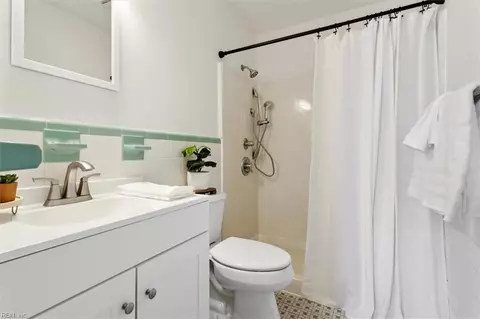 Bath - 4341 Coffman Blvd, Chesapeake, VA 23321 photo 1 of 2