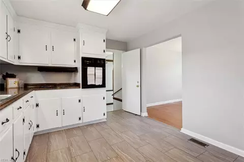Kitchen - 4341 Coffman Blvd, Chesapeake, VA 23321 photo 2 of 2