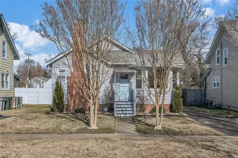 Exterior - 224 Cherry Ave, Hampton, VA 23661 photo 2 of 8