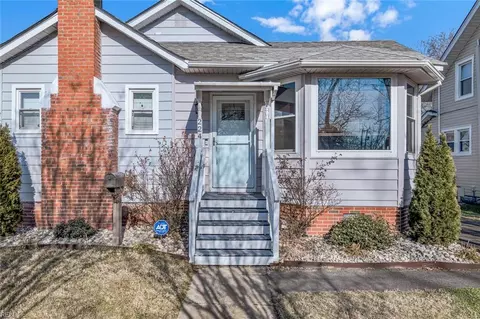 224 Cherry Ave, Hampton, VA 23661