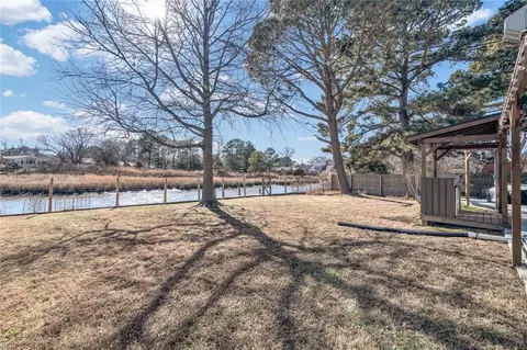 19 Raymond Dr, Hampton, VA 23666 photo 32