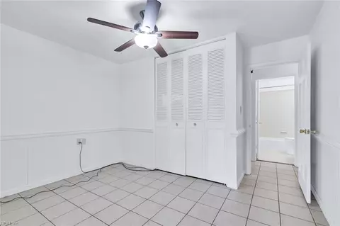 19 Raymond Dr, Hampton, VA 23666 photo 17