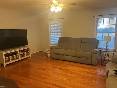 Living - 721 Alliance Rd, Surry, VA 23883 photo 1 of 2