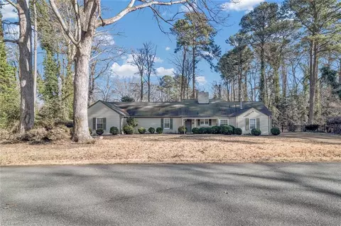 3 Langhorne Rd, Newport News, VA 23606