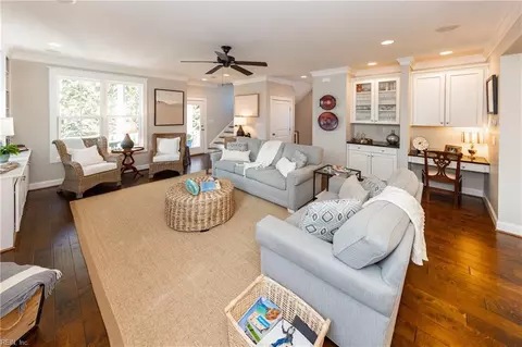 209 84th St #B, Virginia Beach, VA 23451