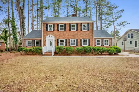 213 Hunterdale Rd, Franklin, VA 23851