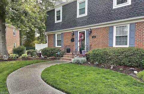 730 Lexington Cir, Newport News, VA 23602