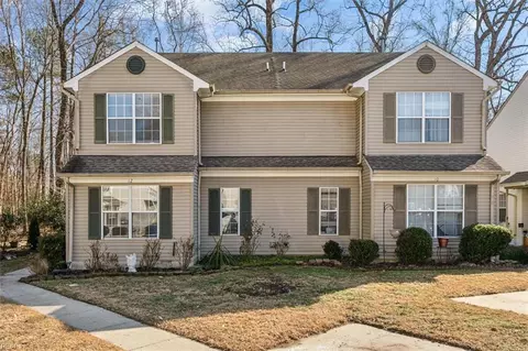 12 Creekstone Dr, Newport News, VA 23603