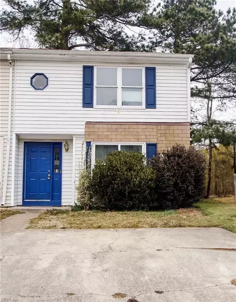 2732 Janice Lynn Ct, Chesapeake, VA 23323
