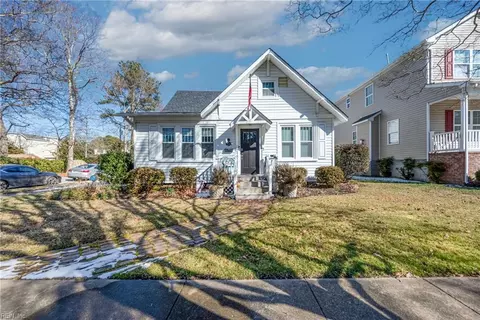 126 Ocanoe Pl, Hampton, VA 23661