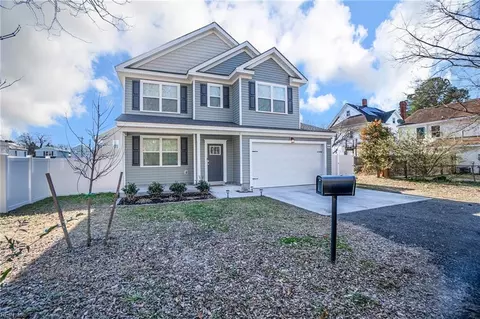 Exterior - 1306 17th St, Chesapeake, VA 23324 photo 2 of 8