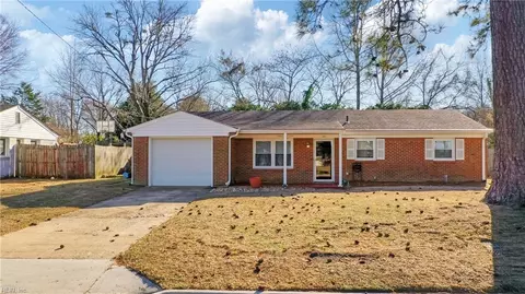 445 S Blanche Dr, Chesapeake, VA 23323
