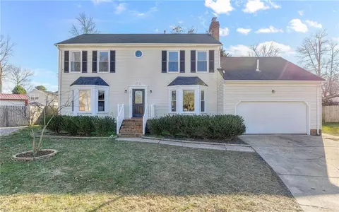 2512 Highfield Ct, Virginia Beach, VA 23454