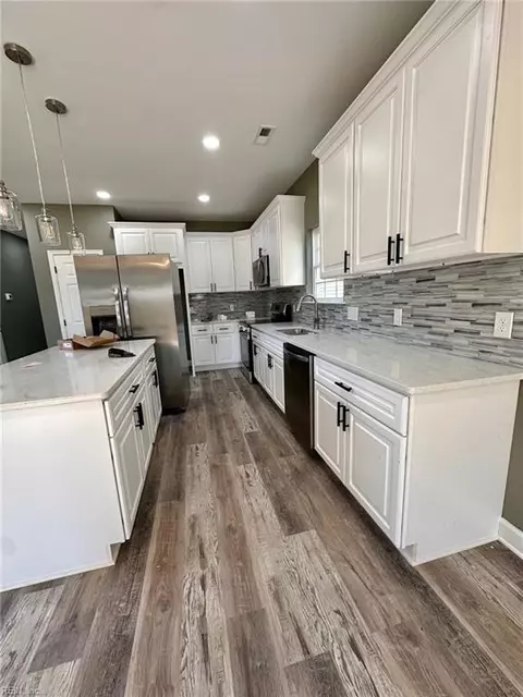 417 Wine St, Hampton, VA 23669 photo 3