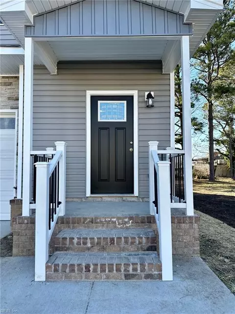 417 Wine St, Hampton, VA 23669 photo 2