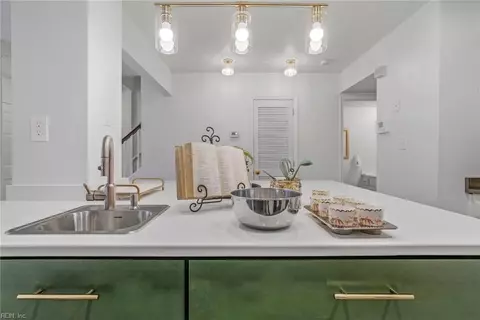 Kitchen - 382 Kinsmen Way, Hampton, VA 23666 photo 10 of 10
