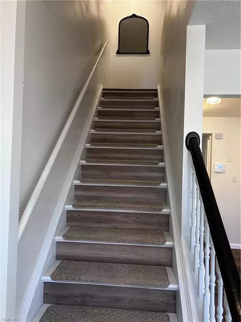 Entry Way - 382 Kinsmen Way, Hampton, VA 23666 photo 2 of 8
