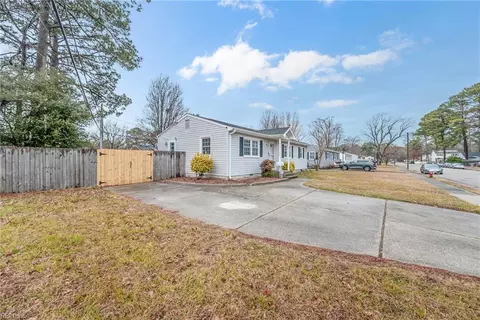 43 Buffalo Dr, Hampton, VA 23664 photo 2