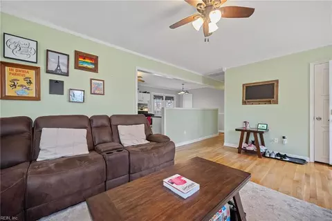 43 Buffalo Dr, Hampton, VA 23664 photo 5