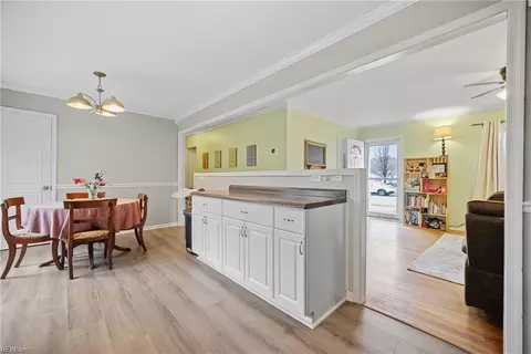 43 Buffalo Dr, Hampton, VA 23664 photo 8