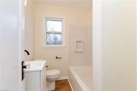 Bath - 27 Clayton Drive Dr, Hampton, VA 23669 photo 1 of 1