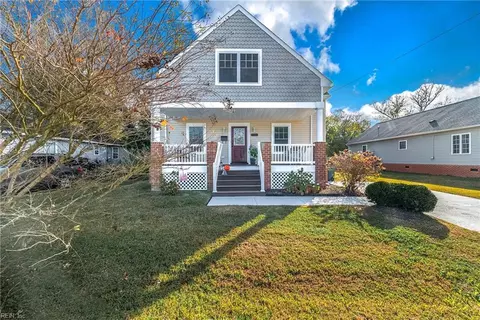 807 W Queen St, Hampton, VA 23669