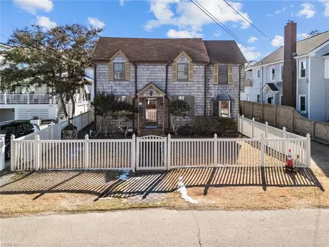 112 62nd St, Virginia Beach, VA 23451