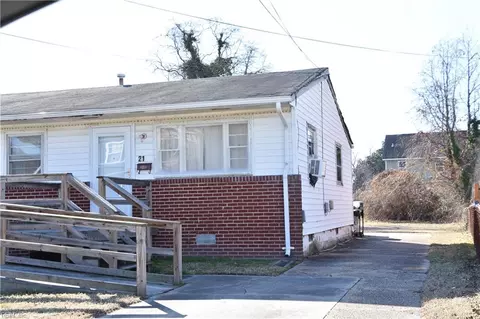 21 Victor St, Hampton, VA 23669 photo 2