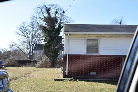 21 Victor St, Hampton, VA 23669 photo 3