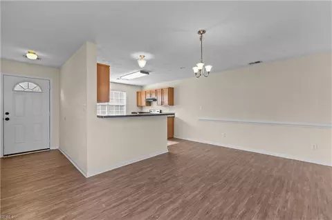 Entry Way - 1064 Joyner St, Norfolk, VA 23513 photo 1 of 2
