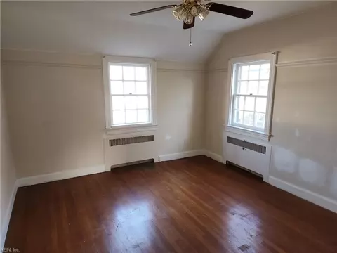 Bedroom - 1419 Queen St, Hampton, VA 23669 photo 2 of 4