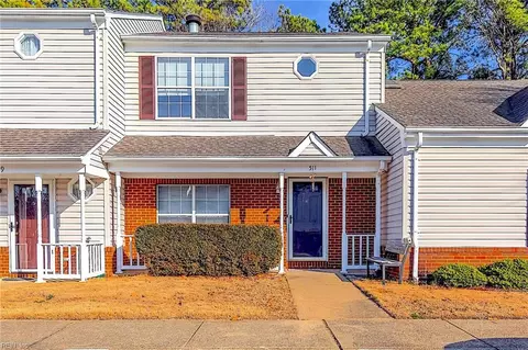 511 Wrought Iron Bnd, Yorktown, VA 23693