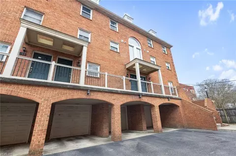 537 W 20th St #206, Norfolk, VA 23517