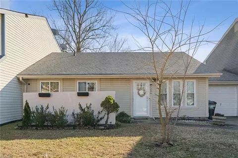 3200 Sugar Creek Dr, Virginia Beach, VA 23452