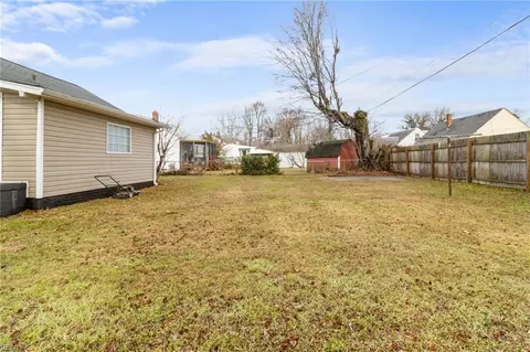 416 Alleghany Rd, Hampton, VA 23661 photo 4