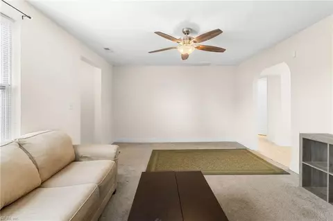 416 Alleghany Rd, Hampton, VA 23661 photo 10
